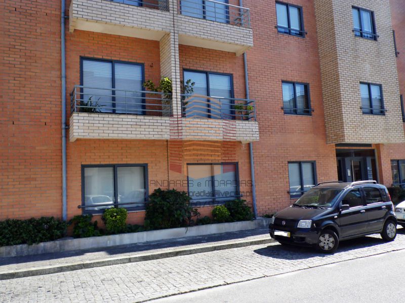 [6779] Bom T2 c/ terraço e garagem – 100% Financiado – Retoma de banco