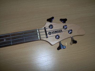 Baixo YAMAHA RBX 170
