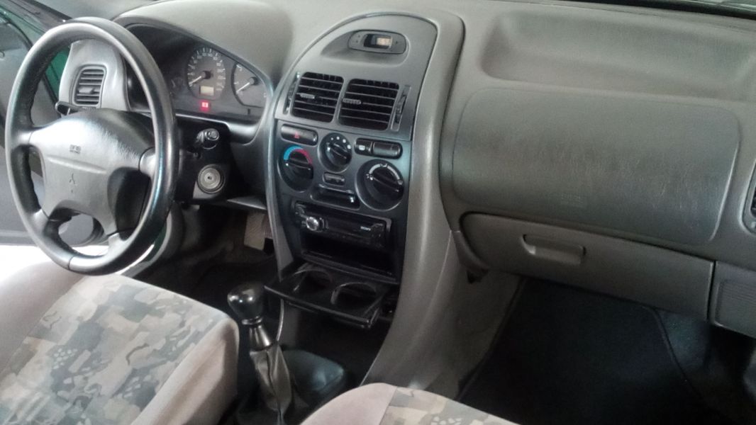 Mitsubishi Carisma GLX 1.9 TD 90 CV