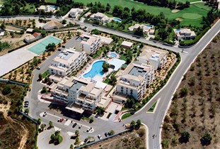 Vende-se Apartamento T1 em Condominio Fechado