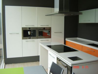 PAVIMENTOS DE MADEIRA/PORTAS/ROUPEIROS