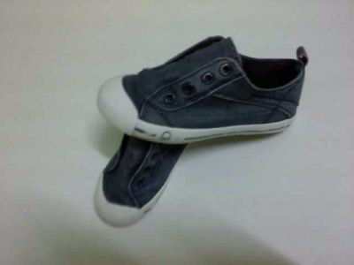 Vendo tenis da marca Benetton nº26