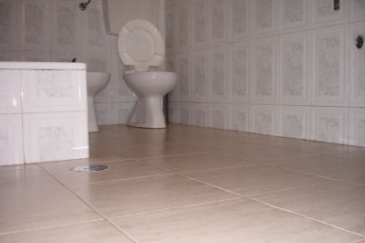 ALUGA-SE R/chão de moradia na Az. dos Fornozinhos Porto Brandão