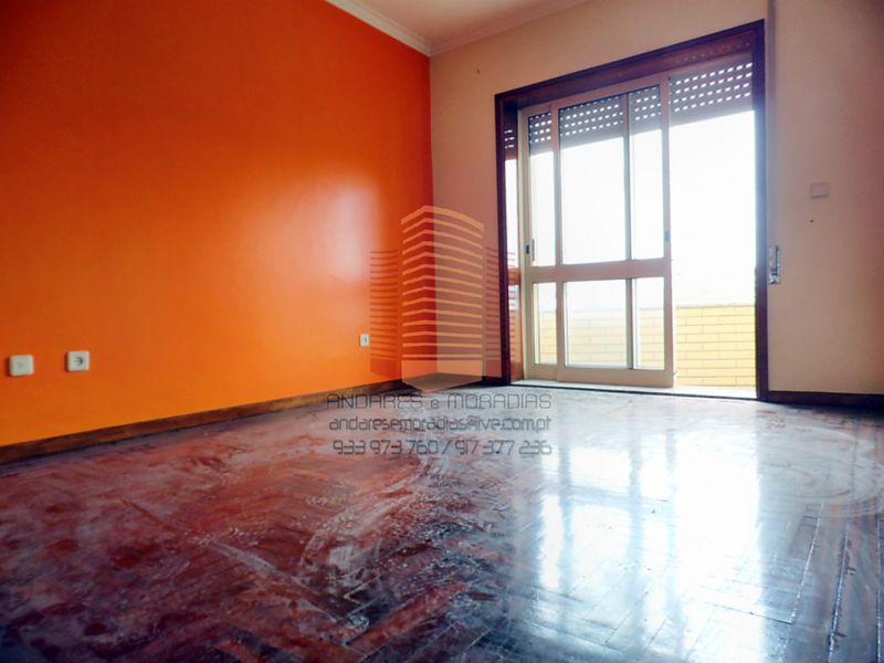 [1277F] T2+1 junto Escola secundária- 100% financiado