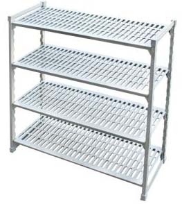 copos, pratos, talheres e palhinhas