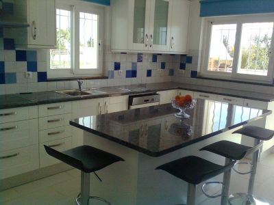 Moradia de luxo T4 nova com piscina privada