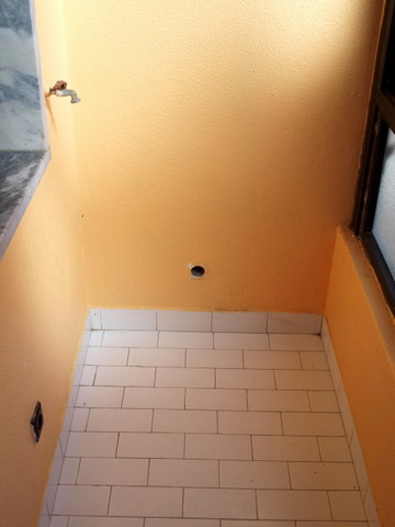 Apartamento T2 em bom estado de conservação,  Perto do centro de saude em Caldas da Rainha,  Ao nive