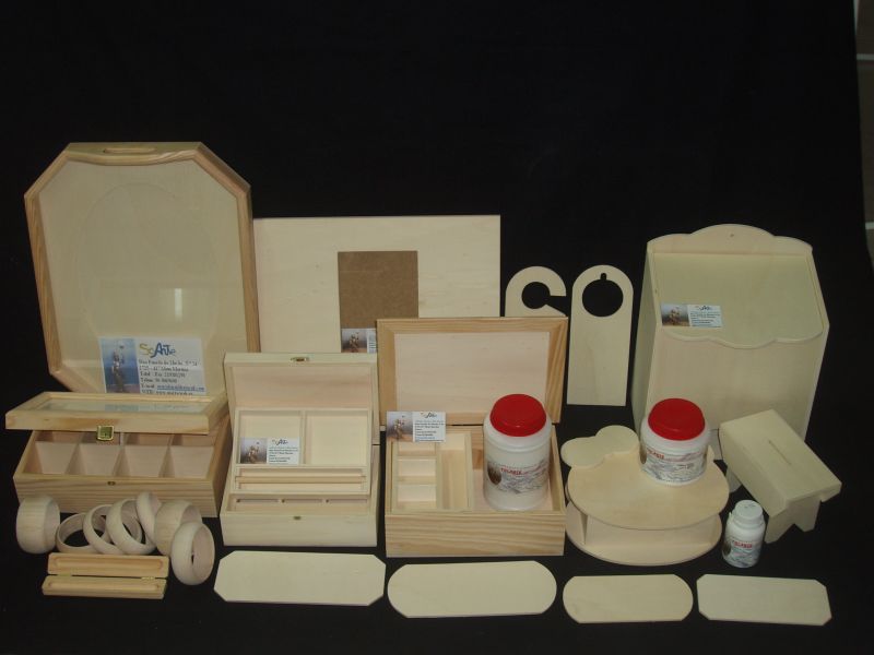 Fabricantes de artigos de madeira - Caixas, tabuleiros, molduras...