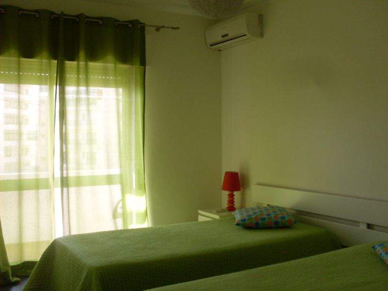 Excelente apartamento, piscina, praia da rocha em Portimão