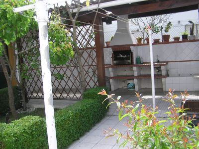 Moradia para arrendamento, 4 assoalhadas, garagem