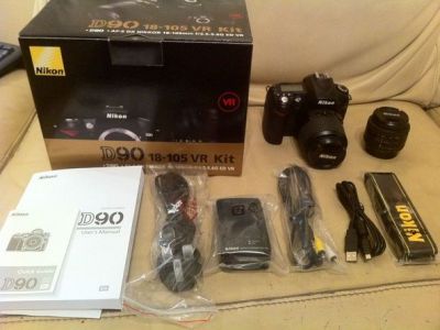 Nikon D700 12MP DSLR Camera