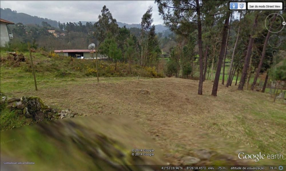 Vende-se terreno urbano