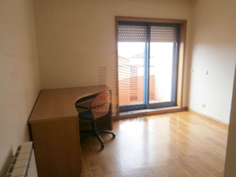 [6956] T3 zona Gaiashopping, Makro e Media Markt