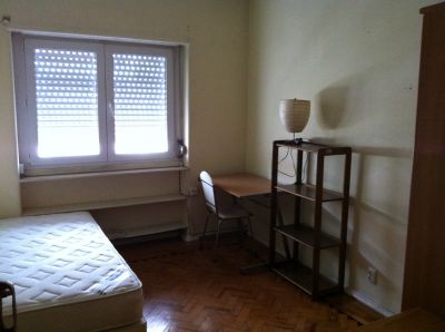 CID. UNIVERSITÁRIA - Aluga-se quarto Bairro Santos/Rego