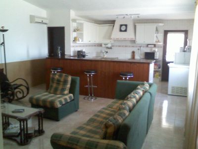 Quinta com 7770m2,com moradia t3 rústica