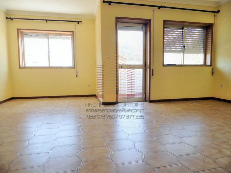 [1267F] T2 + lugar garagem, retoma banco, 100% financiada.