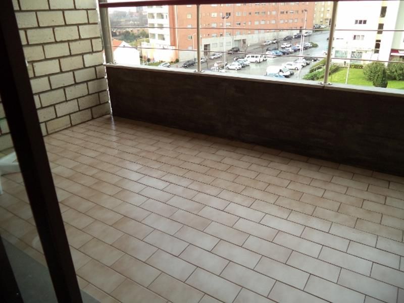 T3+1 Matosinhos / METRO renovado, lugar garagem