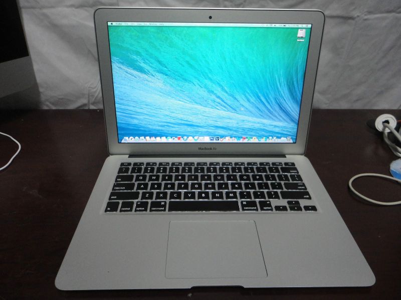 FOR SALE:Apple MacBook pro 15-inch: 2.6GHz