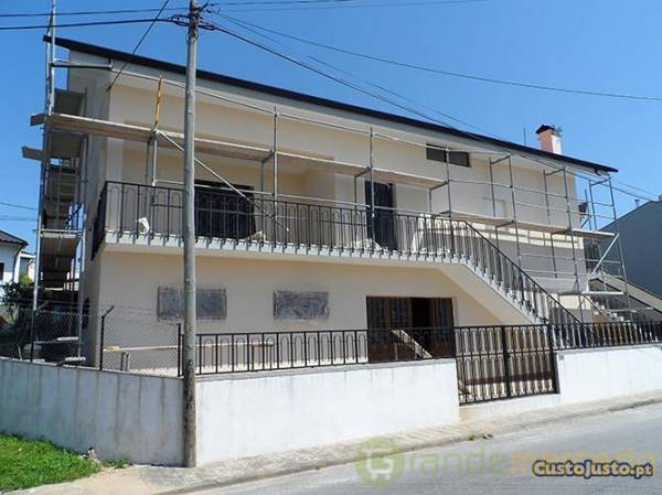 Obras em Casas Restauros e Pinturas Etc, - Porto