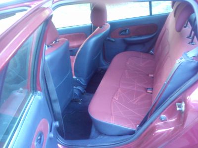 renault clio disel 1.5 dci com ar condiçionado.