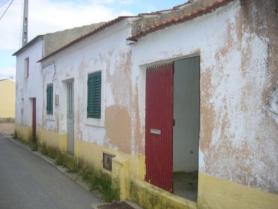 Vendo casa t2 habitavel