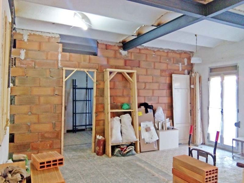 Construção Civil Obras em Casas Habitadas de Trolha Pinturas Tectos Falsos Etc