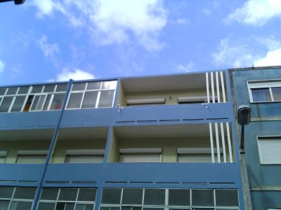 ALUGA-SE APARTAMENTO PAIO PIRES SEIXAL  T 2 , 3 ASSOALHADAS