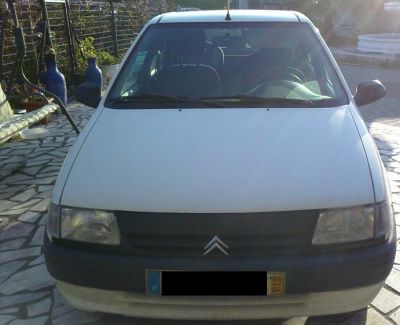VENDO Citroên Saxo 1100 i a Gasolina de 1999 em bom estado !!!
