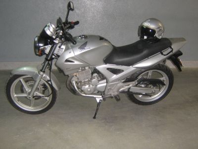 Honda CBF 250