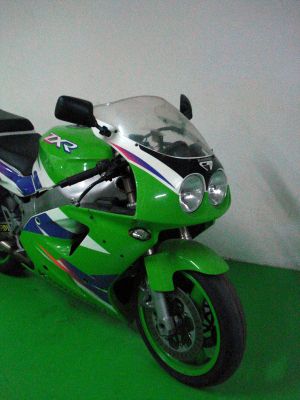Kawasaki ZXR 750
