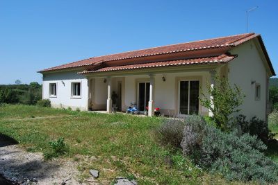 Vivenda T3 individual, com terreno, Valado Dos Frades