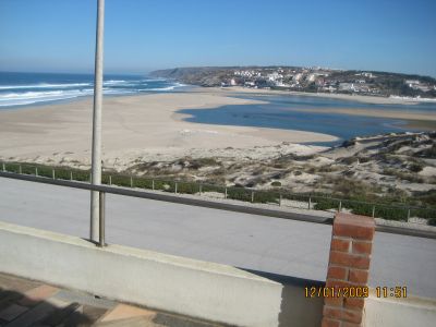 Alugo apartamento T-0 a 300 metros do mar e 100 metros da Lagoa de Óbidos