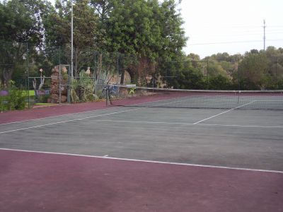 Alugo casa de férias com piscina e campo de ténis no Algarve