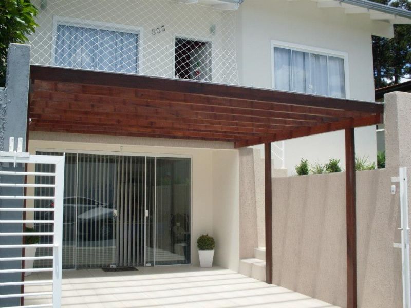 Claraboia ,Caixilharias ,Chão flutuantes,Caixilharias,Tecto,Divisórias,Pinturas ,Pergulas,Casa de Bn