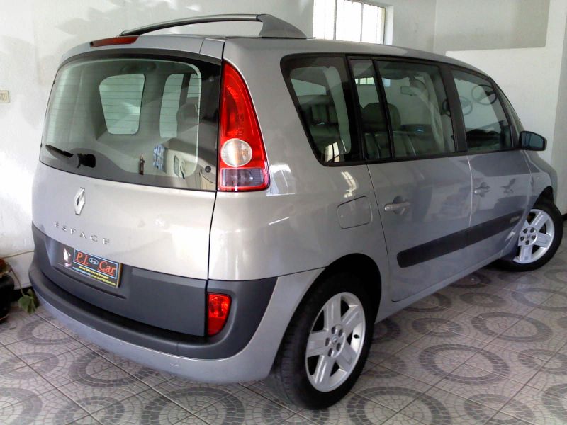 Renault Espace IV Expression 2.2 DCI 150 CV