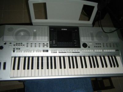 YAMAHA Psr S900