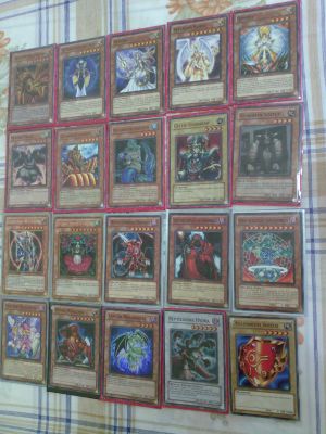 Vendo cartas yu-gi-oh todas verdadeiras