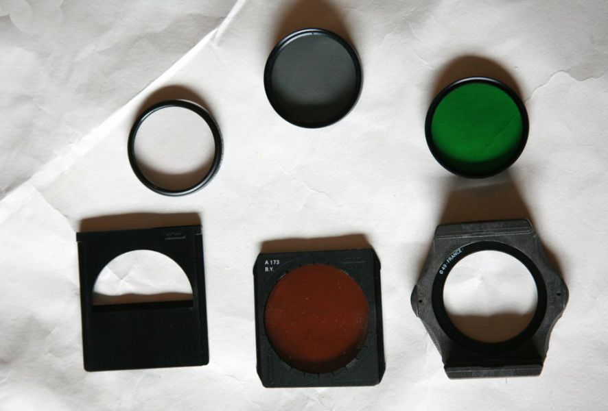 Máquina fotográfica /  2 objetivas  / Vários filtros