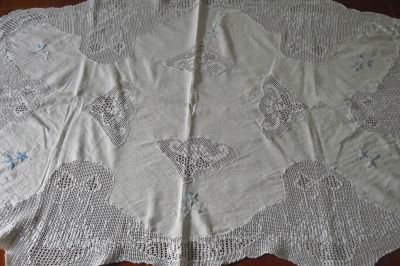 Artigos em renda e bordados