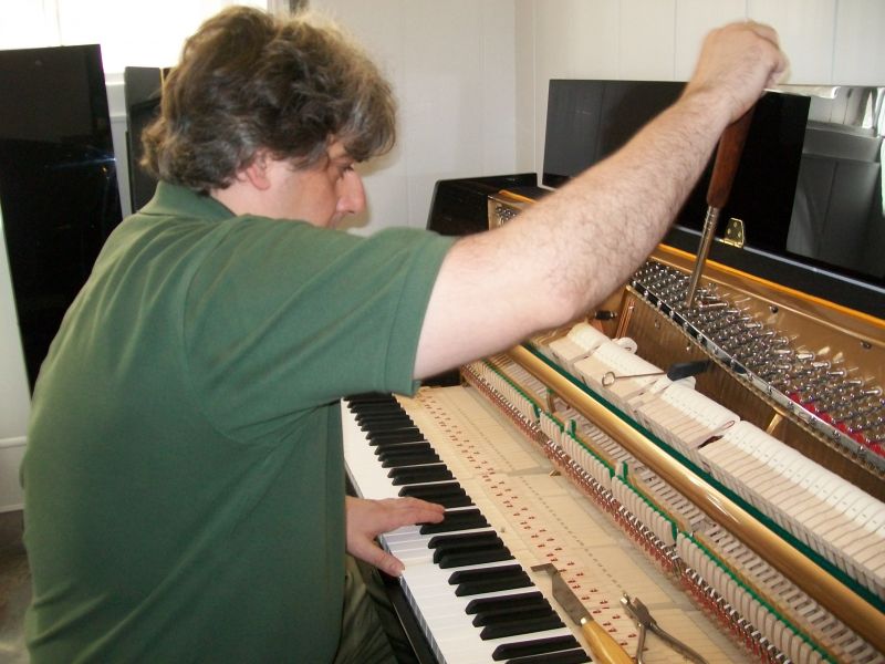 Afinador de pianos. Lisboa