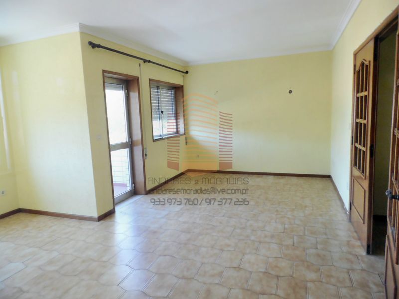 [1267F] T2 + lugar garagem, retoma banco, 100% financiada.